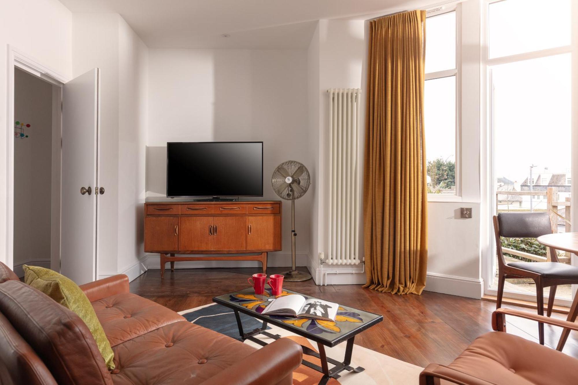 Chelsea House Holiday Apartments Falmouth Room photo